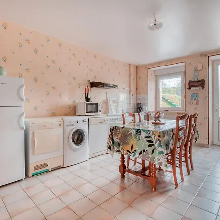 In Countryside, Cleaning Included Hébergement de vacances *